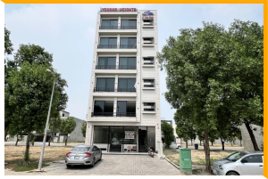 37 Sher Shah Block Commercial Bahria Town Lahore